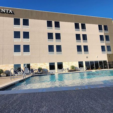 La Quinta Inn & Suites By Wyndham Del Rio Exterior foto