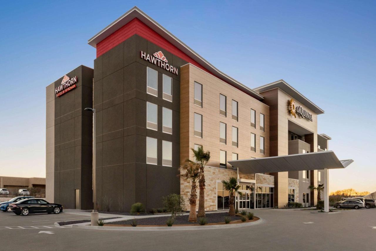 La Quinta Inn & Suites By Wyndham Del Rio Exterior foto