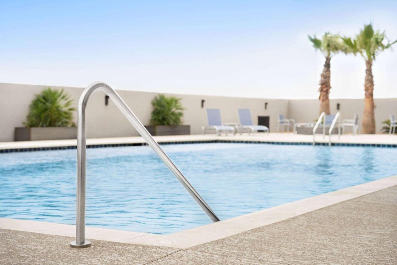 La Quinta Inn & Suites By Wyndham Del Rio Exterior foto